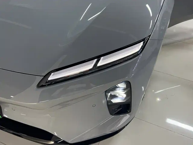 Nio ET5 Touring — Фото автомобиля 3
