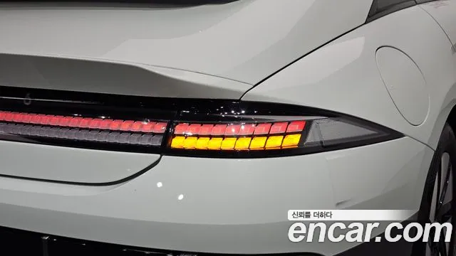 Hyundai Ioniq 6 — Фото автомобиля 8