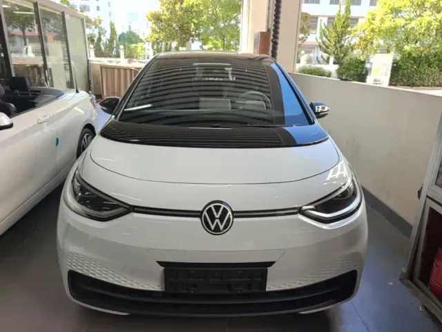 Volkswagen ID.3 — Фото автомобиля 2