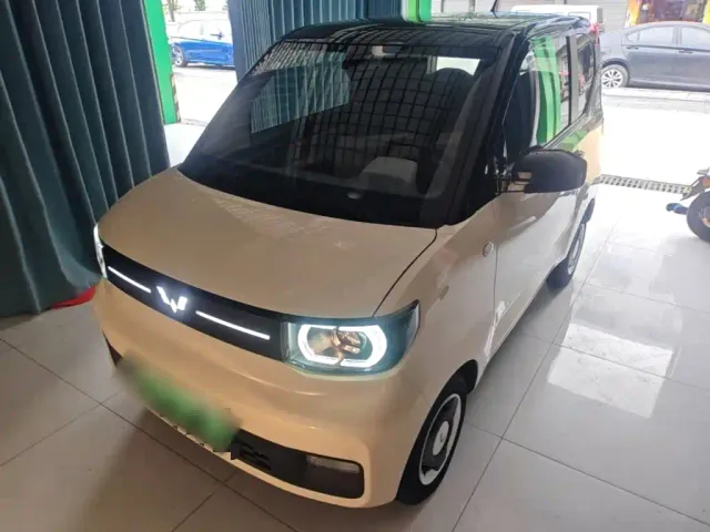 Фотография автомобиля — Wuling Hongguang Mini EV