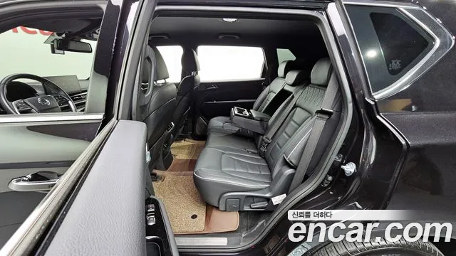 KG_Mobility_Ssangyong Rexton Rexton Arena Дизель 2.2 4WD — Фото автомобиля 11