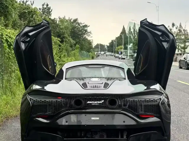 McLaren Artura — Фото автомобиля 2