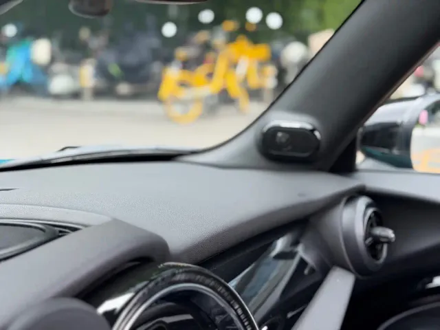 MINI Hatch — Фото автомобиля 10