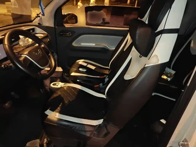 Wuling Hongguang Mini EV — Фото автомобиля 11