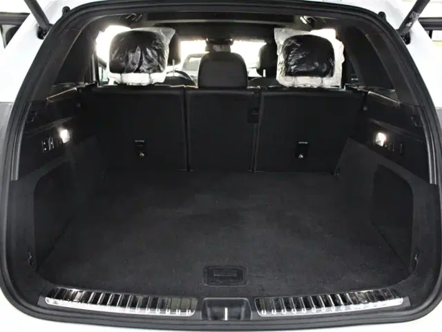 Li Auto L7 — Фото автомобиля 12