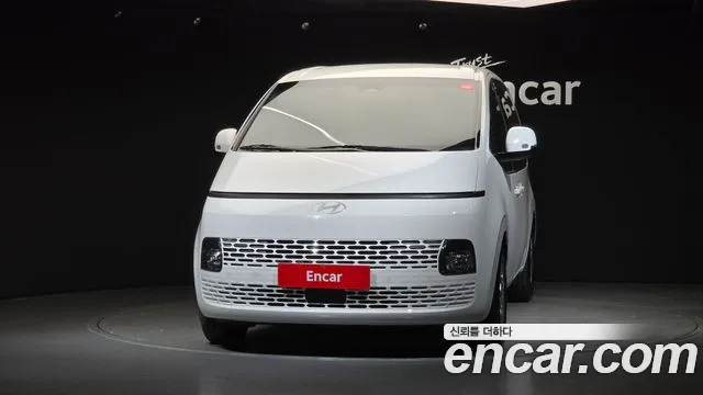 Hyundai Staria — Фото автомобиля 3