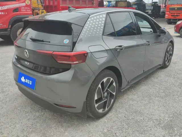 Volkswagen ID.3 — Фото автомобиля 3