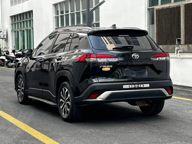 Toyota Frontlander — Фото автомобиля 14