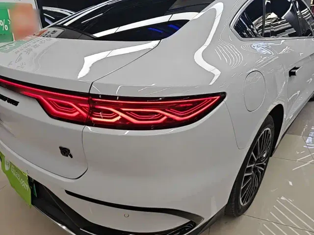 BYD Han — Фото автомобиля 7