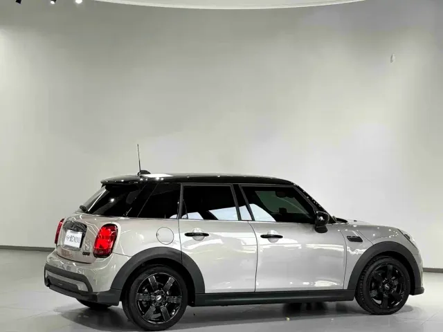MINI Hatch — Фото автомобиля 4