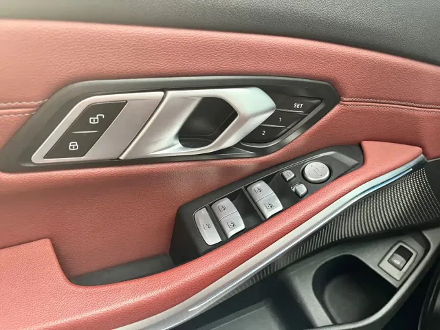 BMW 3 Series — Фото автомобиля 5