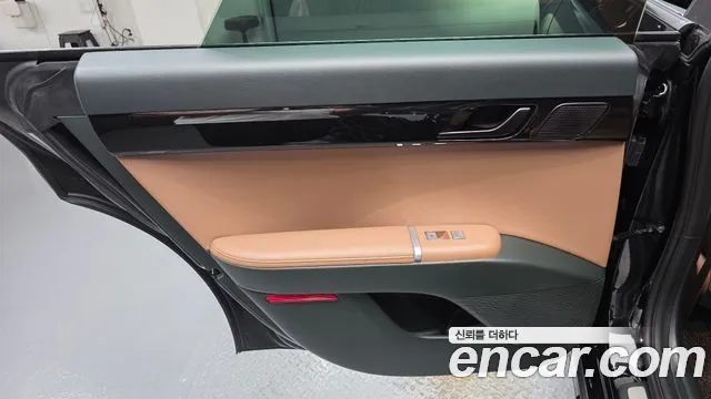 Hyundai Grandeur GN7 — Фото автомобиля 14