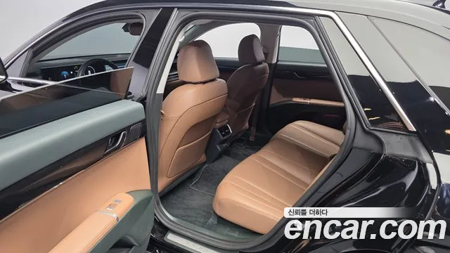 Hyundai Grandeur GN7 — Фото автомобиля 16