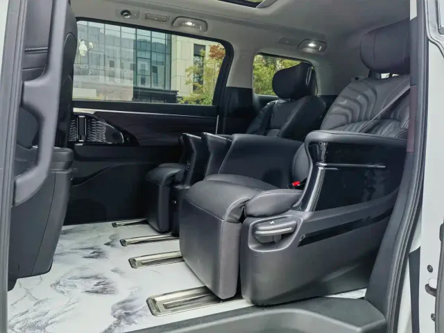 GAC Trumpchi M8 — Фото автомобиля 16