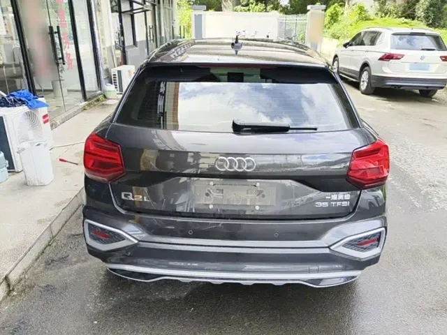 Audi Q2L — Фото автомобиля 5
