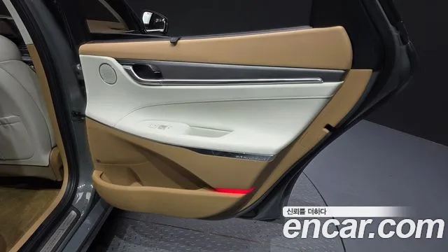 Hyundai Grandeur New — Фото автомобиля 14