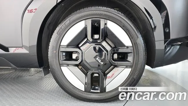 Kia EV9 — Фото автомобиля 6