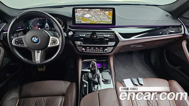 BMW 5 Series G30 — Фото автомобиля 10