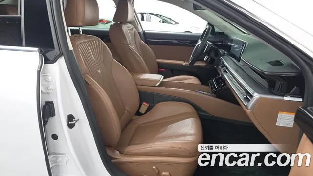 Hyundai Grandeur GN7 — Фото автомобиля 16