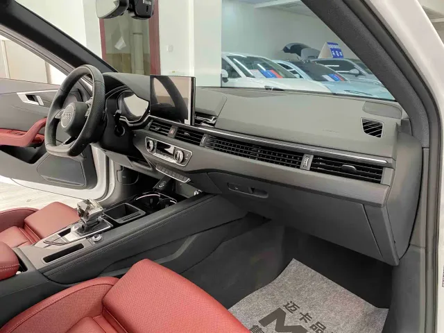 Audi A4L — Фото автомобиля 8