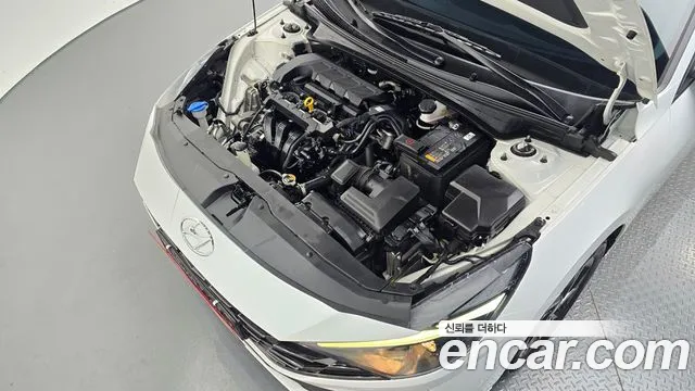 Hyundai Avante CN7 — Фото автомобиля 6