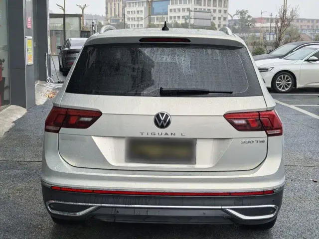 Volkswagen Tiguan L — Фото автомобиля 5