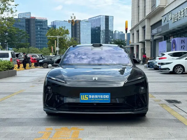 Nio ET5 Touring — Фото автомобиля 2