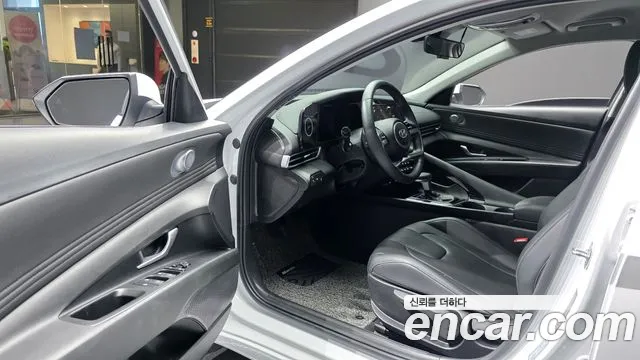 Hyundai AVANTE Avante (CN7) — Фото автомобиля 10