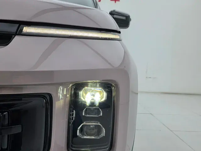 Geely Geely ICON 2026 Chocolate 1.5TD Pure Edition — Фото автомобиля 17