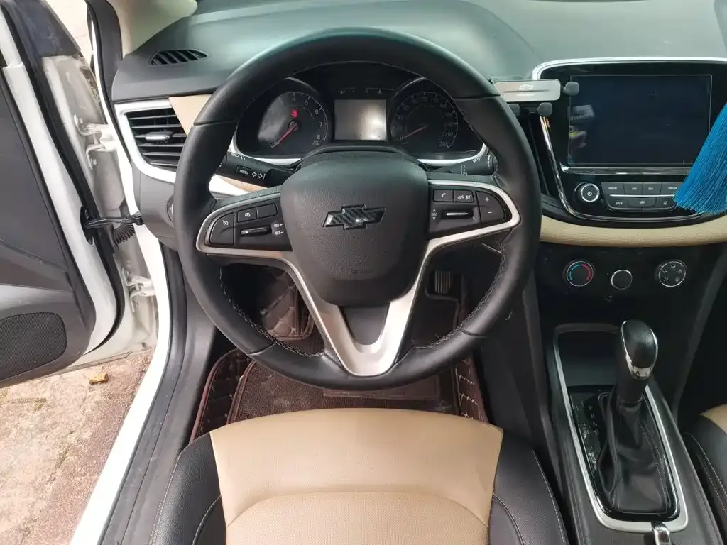 Chevrolet Monza 2022 320 Automatic Enjoyment Sunroof Edition — Фото автомобиля 11