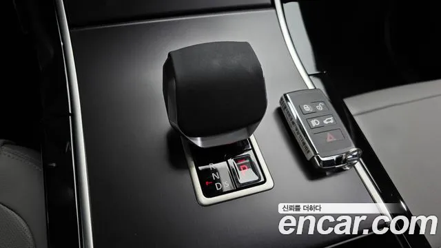 Land Rover Range Rover Velar — Фото автомобиля 13