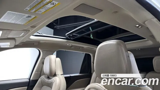 Lincoln Aviator 2nd Gen — Фото автомобиля 23
