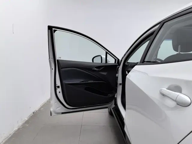 Buick Velite 6 — Фото автомобиля 8