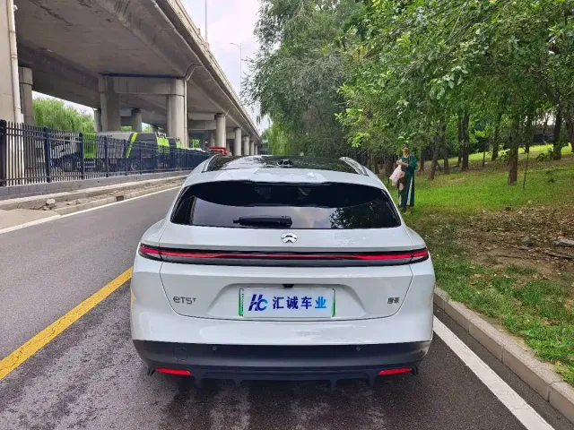 Nio ET5 Touring — Фото автомобиля 4