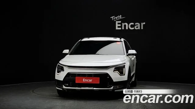 Kia Niro The All New Niro Signature — Фото автомобиля 3