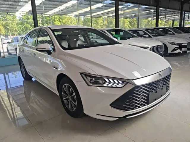 BYD Qin PLUS — Фото автомобиля 3