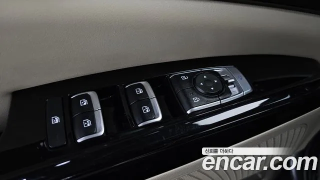Kia Carnival Generation 4 — Фото автомобиля 28