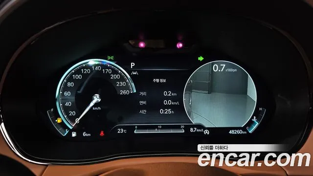 Genesis GV70 — Фото автомобиля 8