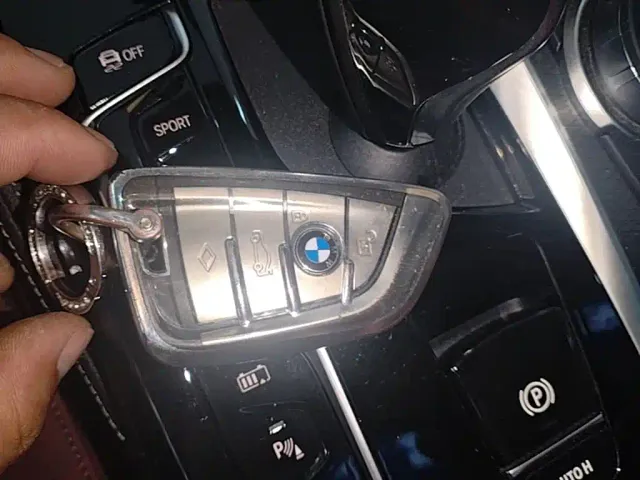 BMW 5 Series — Фото автомобиля 8