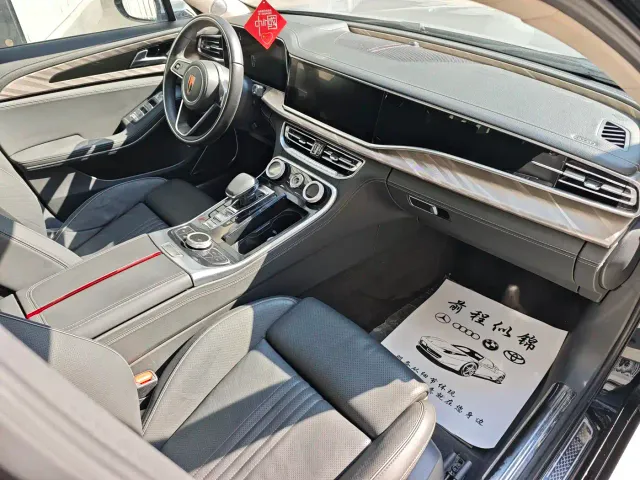 Hongqi H9 — Фото автомобиля 7