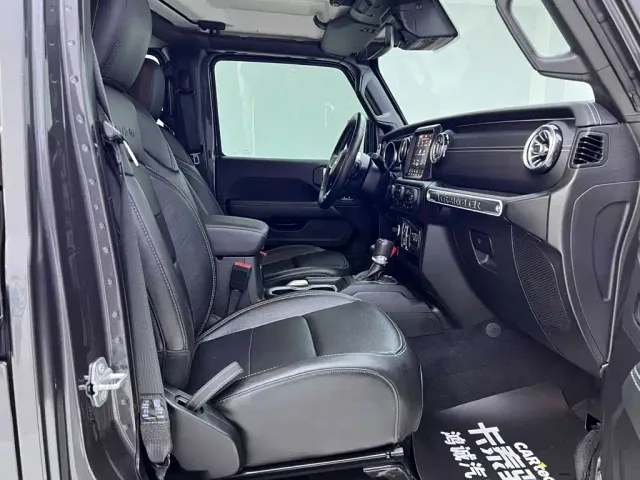 Jeep Wrangler 4xe — Фото автомобиля 18