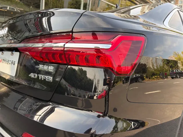 Audi A6L — Фото автомобиля 15