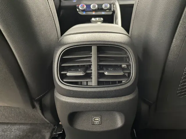 Hyundai Elantra — Фото автомобиля 16