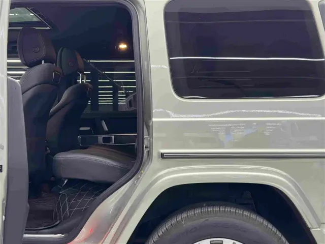 Mercedes-Benz G-Class — Фото автомобиля 9