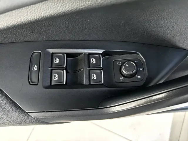 Volkswagen Sagitar — Фото автомобиля 13
