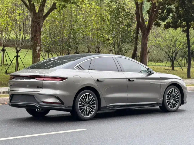 BYD Han — Фото автомобиля 13