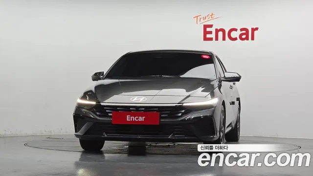 Hyundai AVANTE Новый Avante (CN7) — Фото автомобиля 3