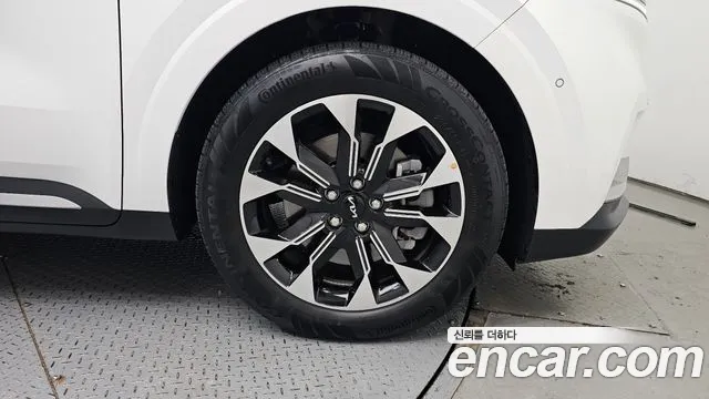 Kia Canival Carnival 4 поколение Бензин 9 мест Signature — Фото автомобиля 21