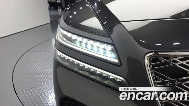 Genesis GV80 2.5T Бензин AWD — Фото автомобиля 22