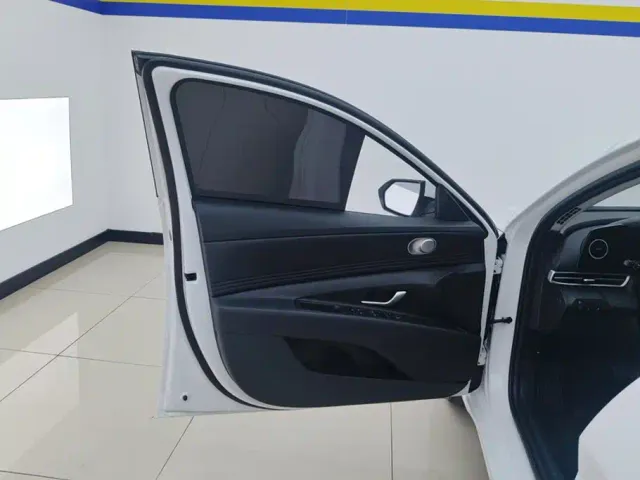 Hyundai Elantra — Фото автомобиля 7